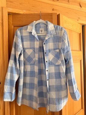 Billabong Light Blue and White Plaid Button-Down Shirt